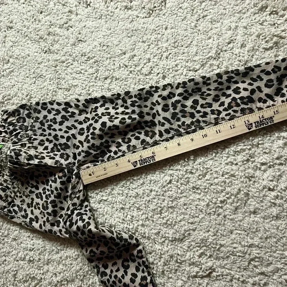 OLD NAVY GIRLS JEGGINGS SIZE 5T EUC LEOPARD PRINT